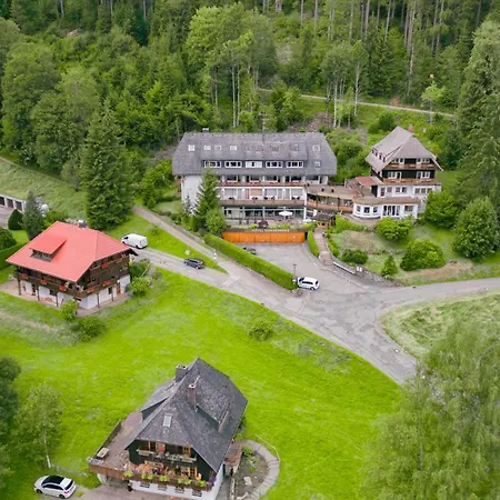 Sonnenberg Garni Hotel 4*