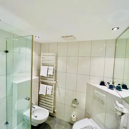 Sonnenberg Garni 4*