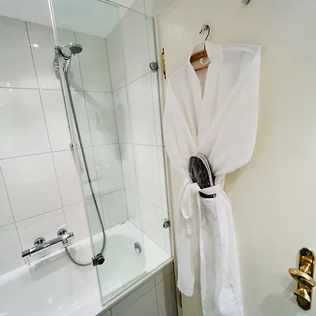 Sonnenberg Garni Hotell 4*