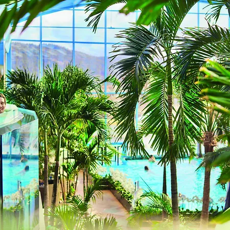 Sonnenberg Garni Hotel 4*