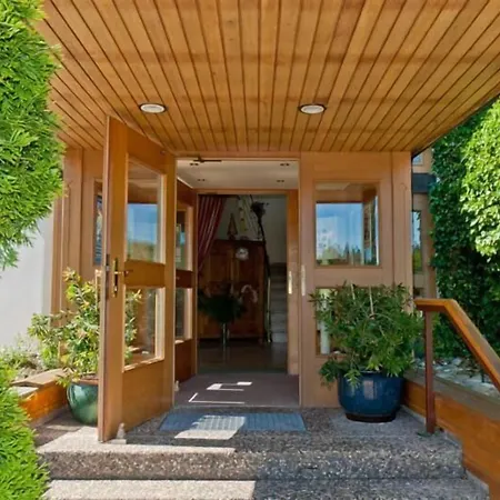 Sonnenberg Garni Hotel