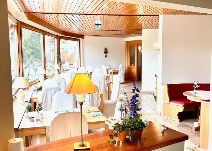 Sonnenberg Garni מלון הינטרצארטן